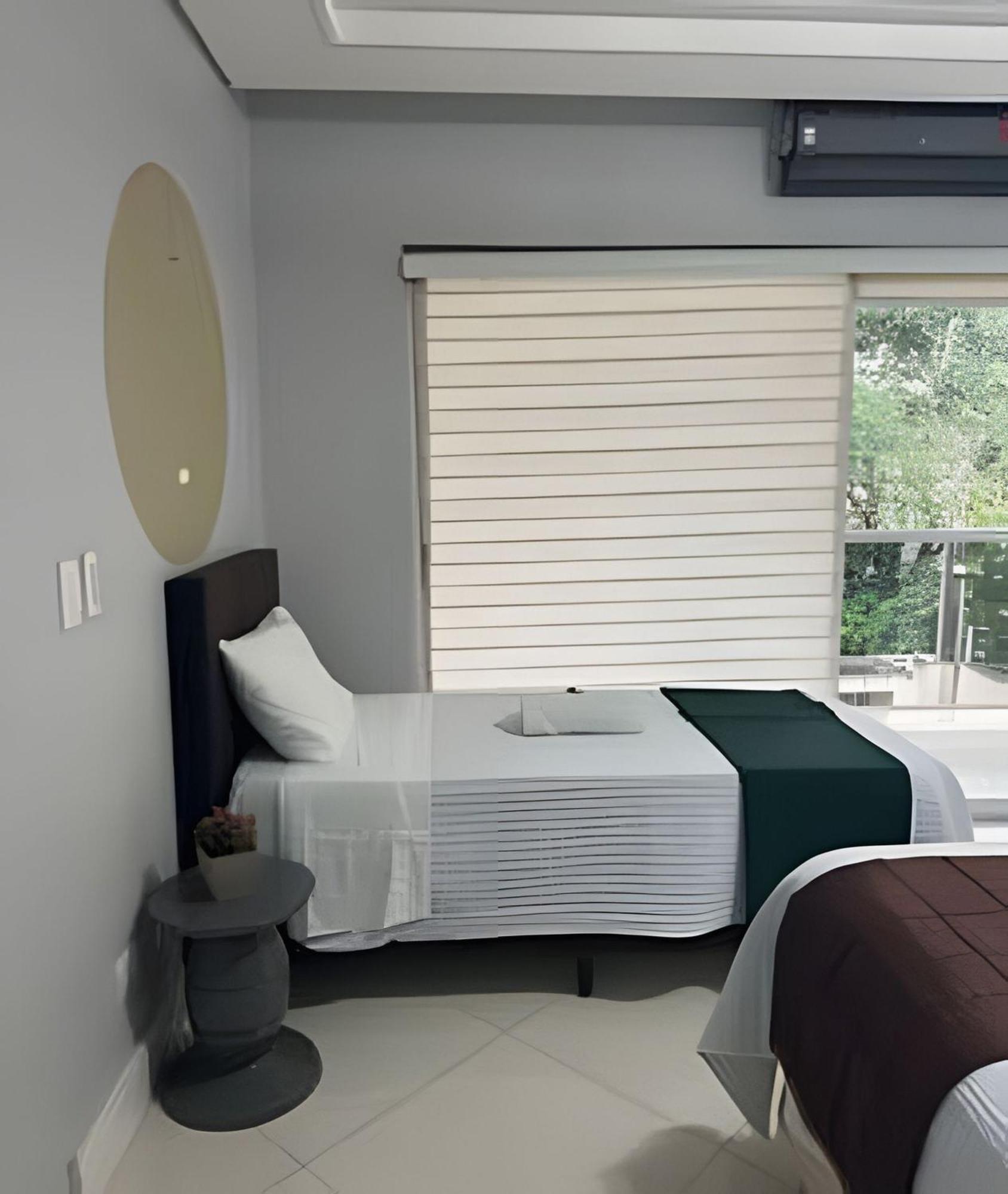 Sobrado Com 5 Suite 1 Quarto Piscina Churraqueira Ar Ate 20 Hospede Foz do Iguacu Luaran gambar