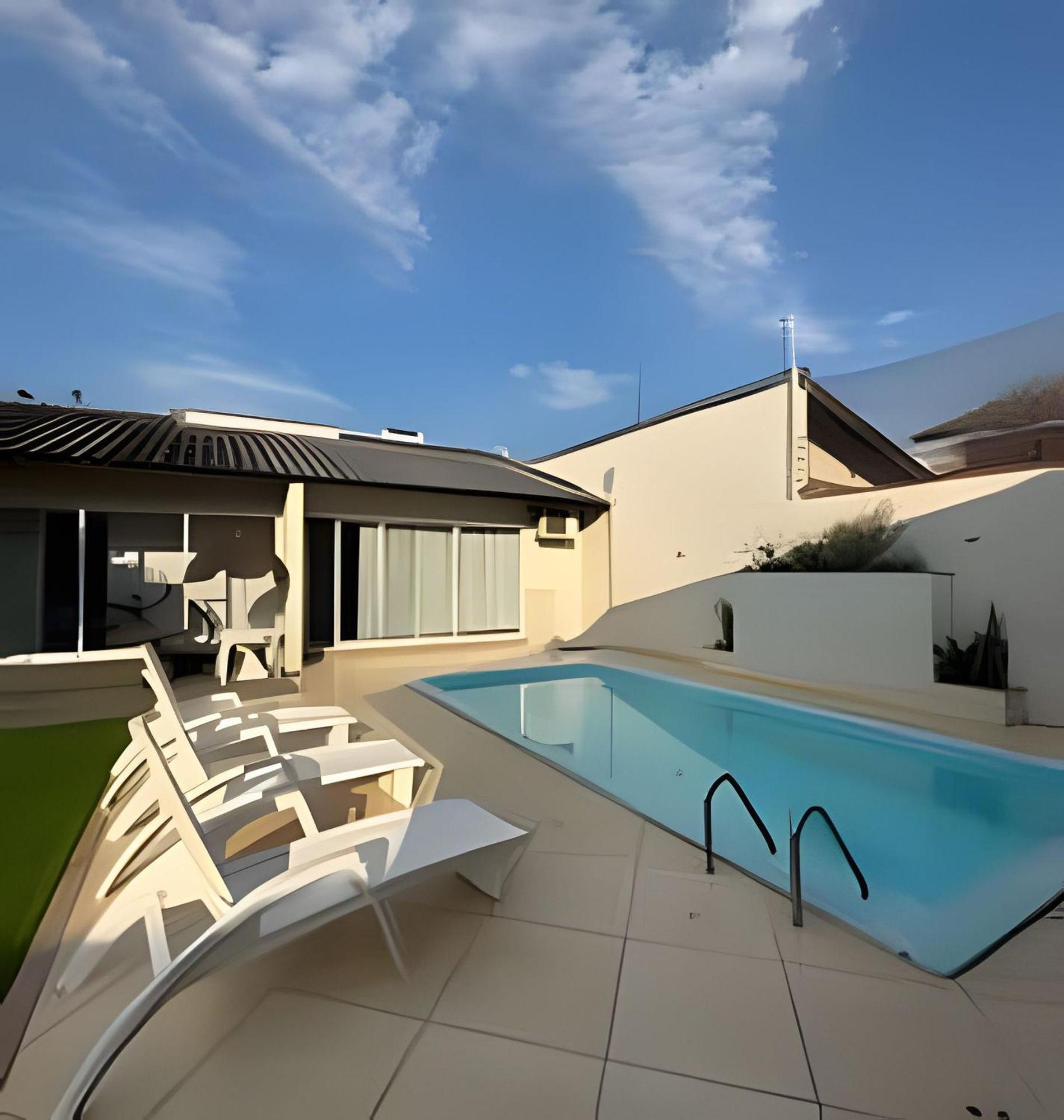 Sobrado Com 5 Suite 1 Quarto Piscina Churraqueira Ar Ate 20 Hospede Foz do Iguacu Luaran gambar
