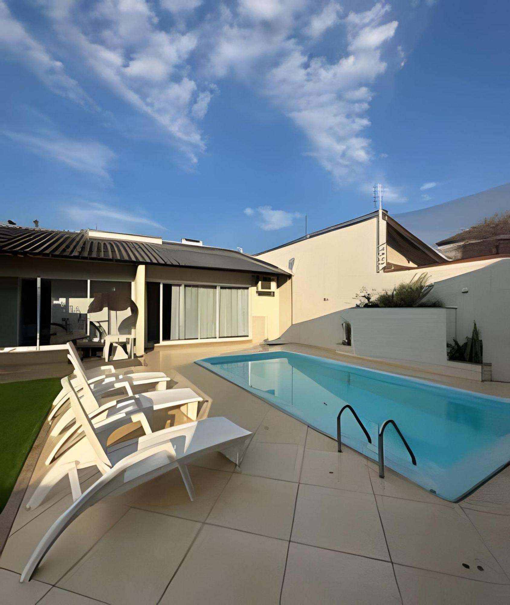 Sobrado Com 5 Suite 1 Quarto Piscina Churraqueira Ar Ate 20 Hospede Foz do Iguacu Luaran gambar