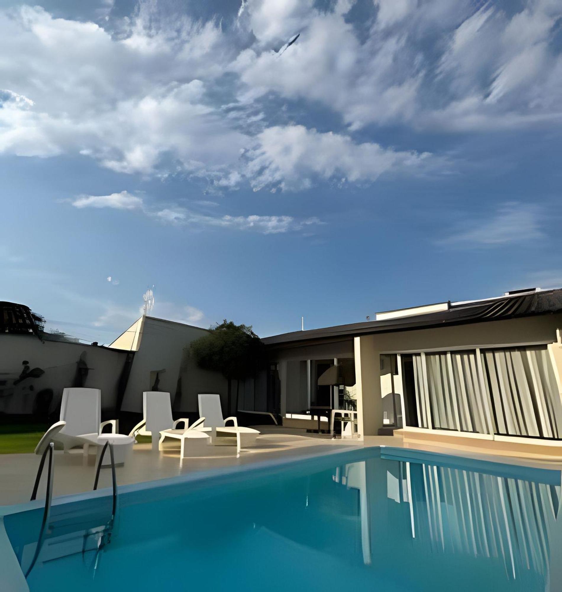 Sobrado Com 5 Suite 1 Quarto Piscina Churraqueira Ar Ate 20 Hospede Foz do Iguacu Luaran gambar